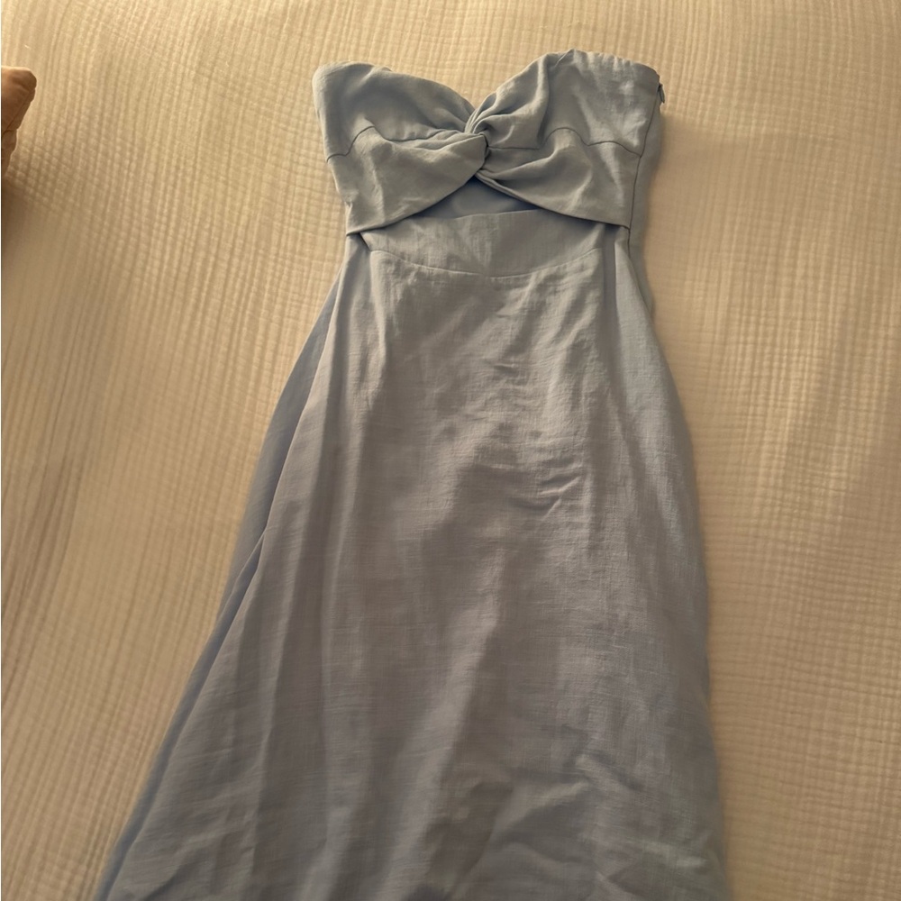 Showpo light blue strapless midi dress size 4